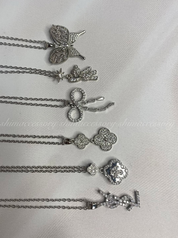 گردنبند مینیمال و دخترانه