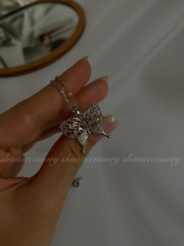 گردنبند پروانه رنگ ثابت