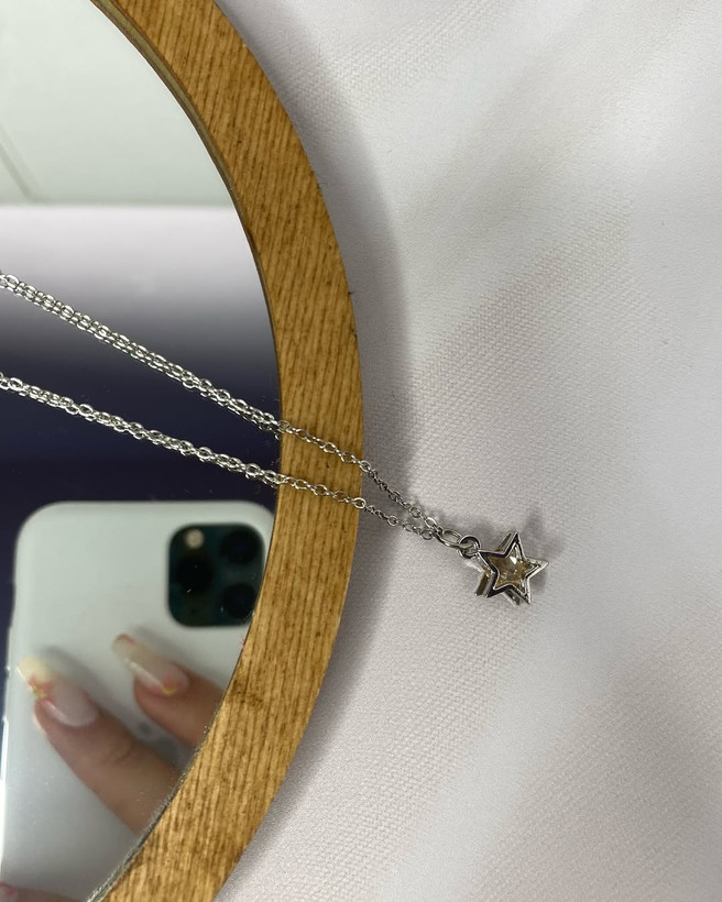 گردنبند ستاره مینیمال